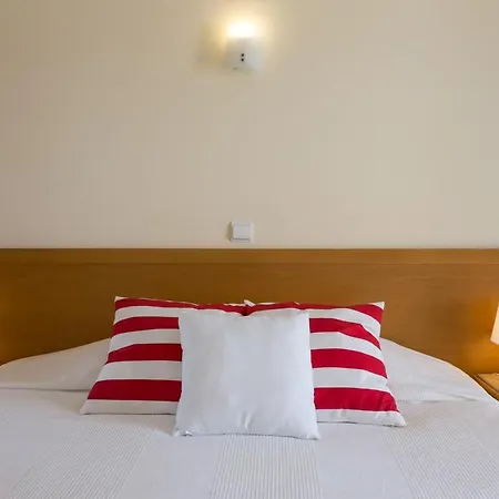 T2 15º Praia Mar Port - Wow Beach 2bd Flat Sea View - 300mts 2 Beach/wifi דירה פורטימאו